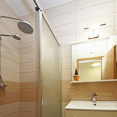 Hortenzia House Guest house