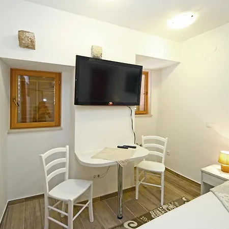 Guest house Hortenzia House 3*