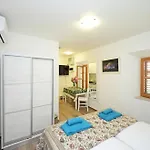 Hortenzia House 3* דוברובניק